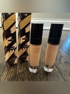 2 Kylie Cosmetics • Nude Concealers in Bone Shade